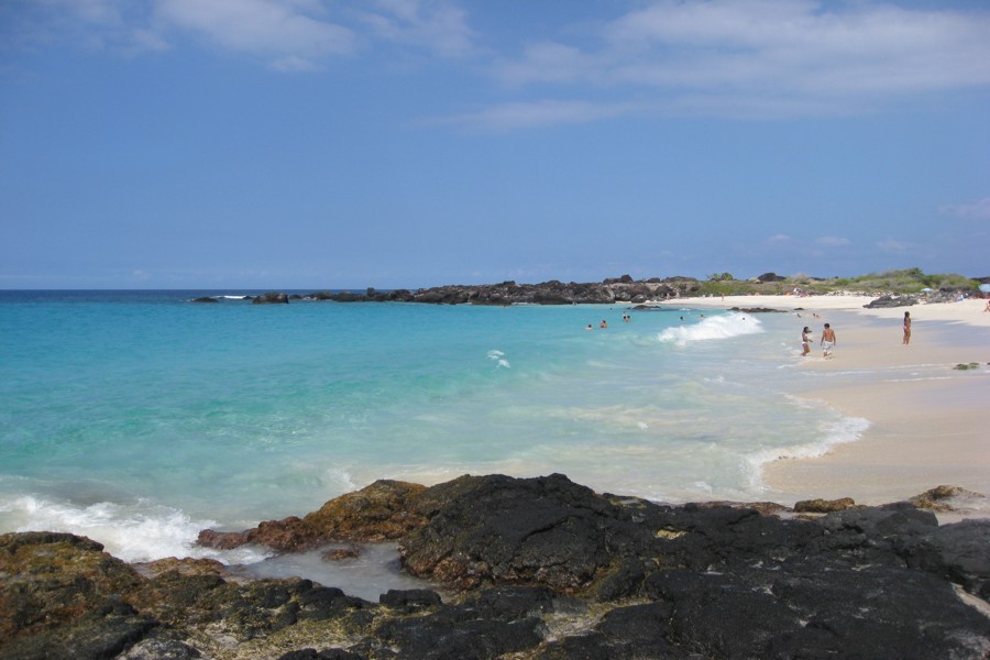 ../image/kua bay beach 5.jpg